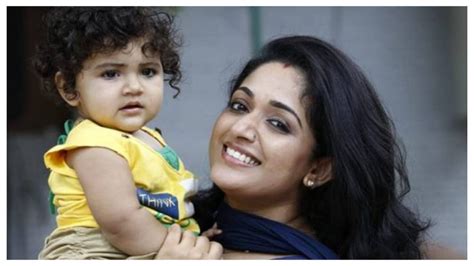 kavya madhavan daughter